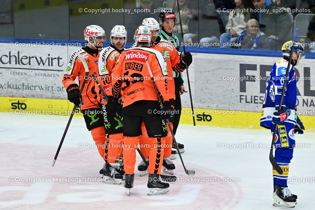 EC IDM WÄRMEPUMPEN VSV vs. MOSER MEDICAL GRAZ99ERS | #52 Paul Huber Graz 99ers, Jubel Graz 99ers, #52 Paul Huber Graz 99ers, #10 Chris Collins Graz 99ers, #5 Kasper Kotkansalo Graz 99ers, EC IDM WÄRMEPUMPEN VSV vs. MOSER MEDICAL GRAZ99ERS, EC IDM WÄRMEPUMPEN VSV vs. MOSER MEDICAL GRAZ99ERS am 17.03.2026 in Villach (Stadthalle Villach), Austria, (Photo by Bernd Stefan)