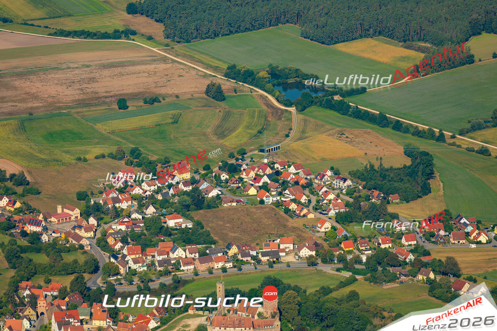Das Luftbild zeigt :  Abenberg - Die Luftaufnahme wurde 2024 vom UL-Flugzeug aus erstellt ( keine Drohne ) - Hochauflösende Luftaufnahme - Für grossformatige Ausdrucke geeignet. Die Geschenkidee !Mit Lizenz und Bildrechte bestellbar