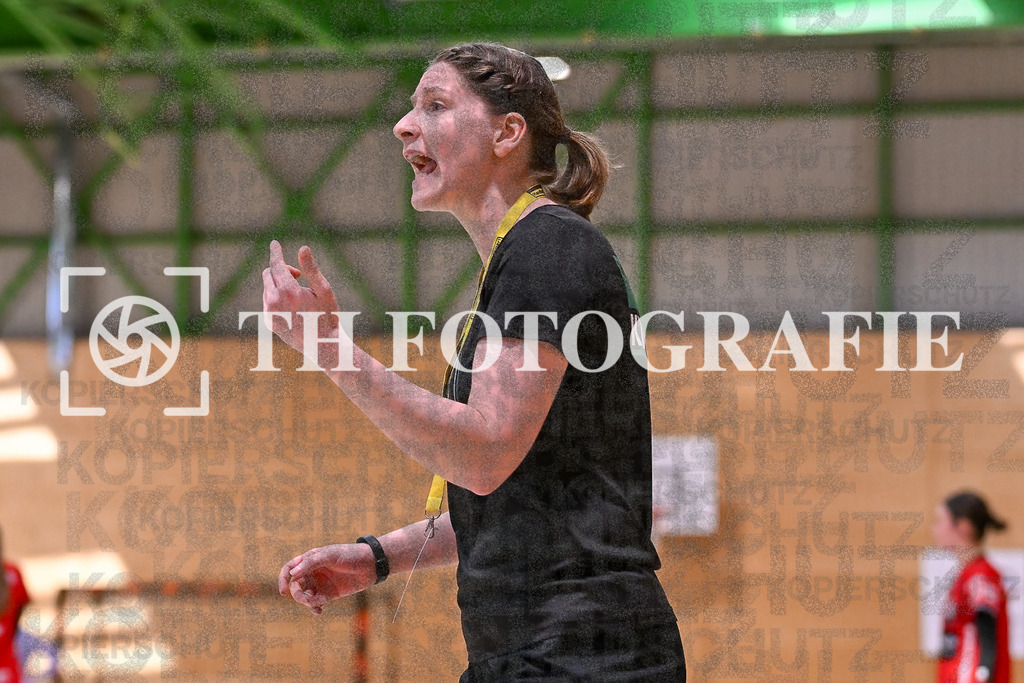 GER, SG Maulburg/Steinen - HB Kinzigtal, Handball, Suedbadenliga, 22. Spieltag, Saison 2023/2024, 27.04.2024 | Katrin Scherkenbach (HB Kinzigtal)

GER, SG Maulburg/Steinen - HB Kinzigtal, Handball, Suedbadenliga, 22. Spieltag, Saison 2023/2024, 27.04.2024

Foto: TH Fotografie/Thomas Hess