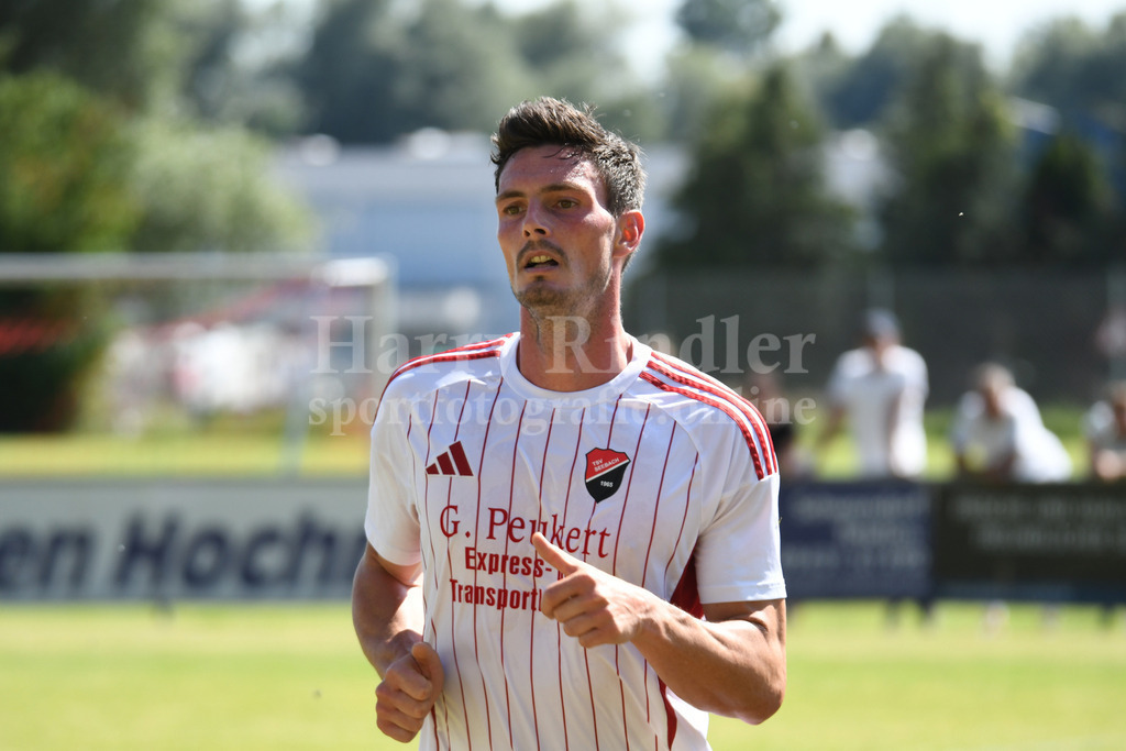 TSV Seebach : TSV Bad Abbach | Patrick Pfisterer  (TSV Seebach #27) - Realisiert mit Pictrs.com