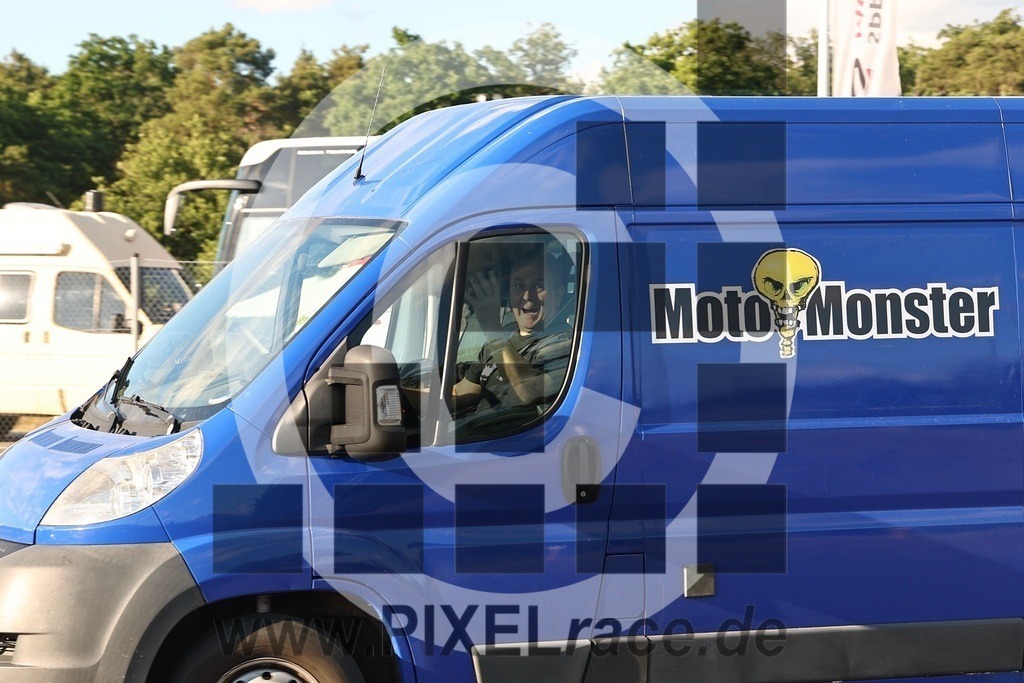 social-20260605_10010 | Schöne Erinnerungen an spannende Momente - das festzuhalten ist unser Job. PIXELrace.de ist seit 2003 auf den Rennstrecken Europas unterwegs um die Action draußen beim Fahren und die wunderbare Stimmung imm Fahrerlager für euch einzufangen.