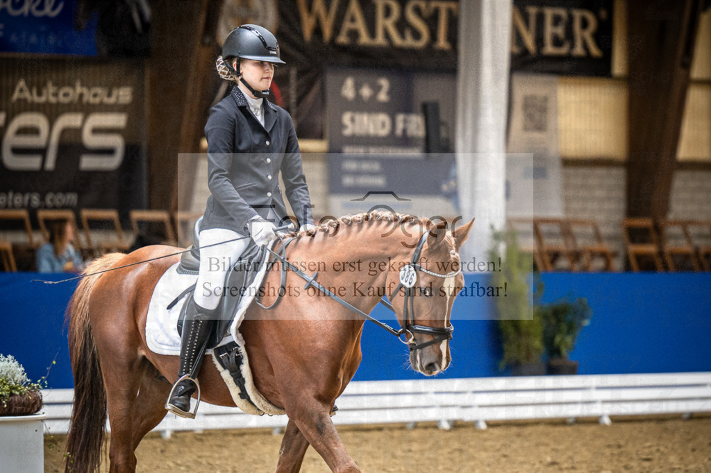 DOS_1553 | Entdecke hochwertige Reitturnierfotos von Foto Oger. Professionell, emotional und authentisch – jetzt Lieblingsmomente im Shop bestellen. - Realisiert mit Pictrs.com