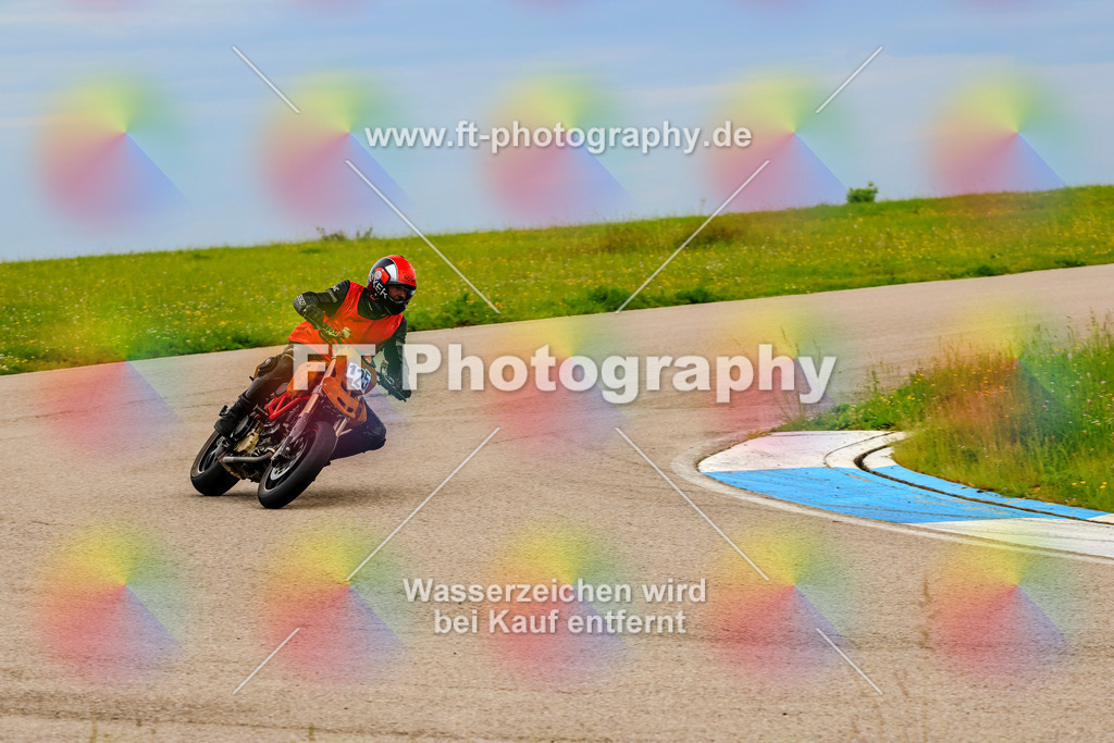 MotoTeam-2276 | Hier findet Ihr Bilder von Touristenfahrten auf der Nürburgring Nordschleife oder von anderen Veranstaltungen die ich besucht habe. Viel Spass beim Durch Schauen 