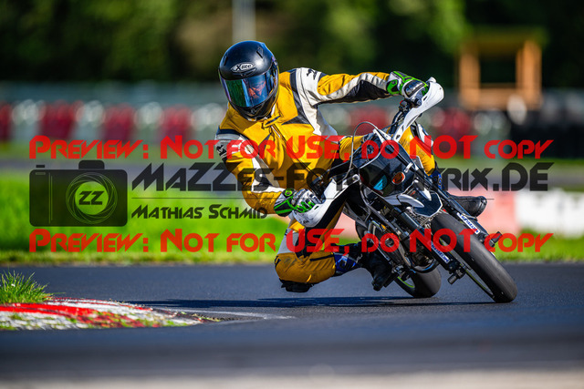 MaZZes_FotoMatrix_230920_0911 | Fotograf Mathias Schmid
Sportfotograf,
Eventfotograf,
Hochzeitsfotograf,
Portraitfotograf