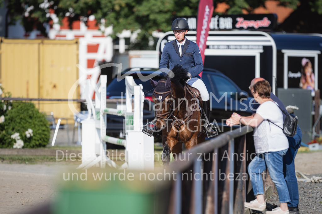 230624_PfSpTa_A2-Spr-120 | Deine schönsten Turniermomente als professionelle Fotos! Entdecke hochwertige Pferdesport-Fotografie im Online-Shop. Jetzt Fotos finden & bestellen!