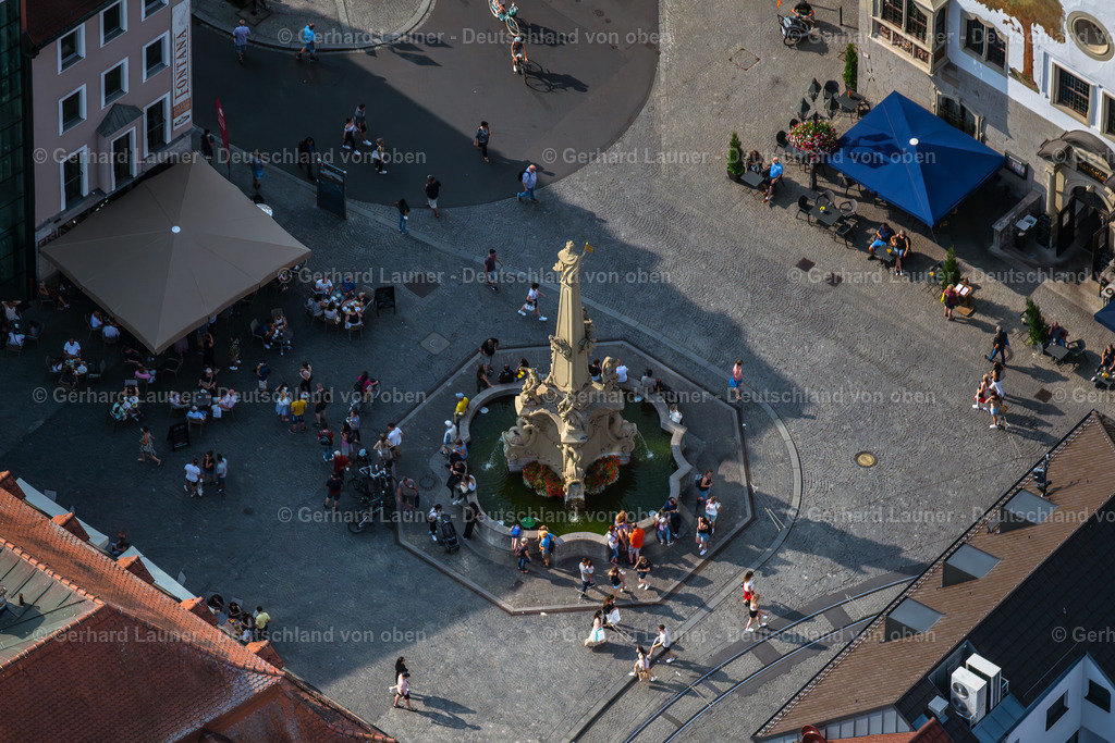 4047648 | Ruhepause am Vierröhrenbrunnen