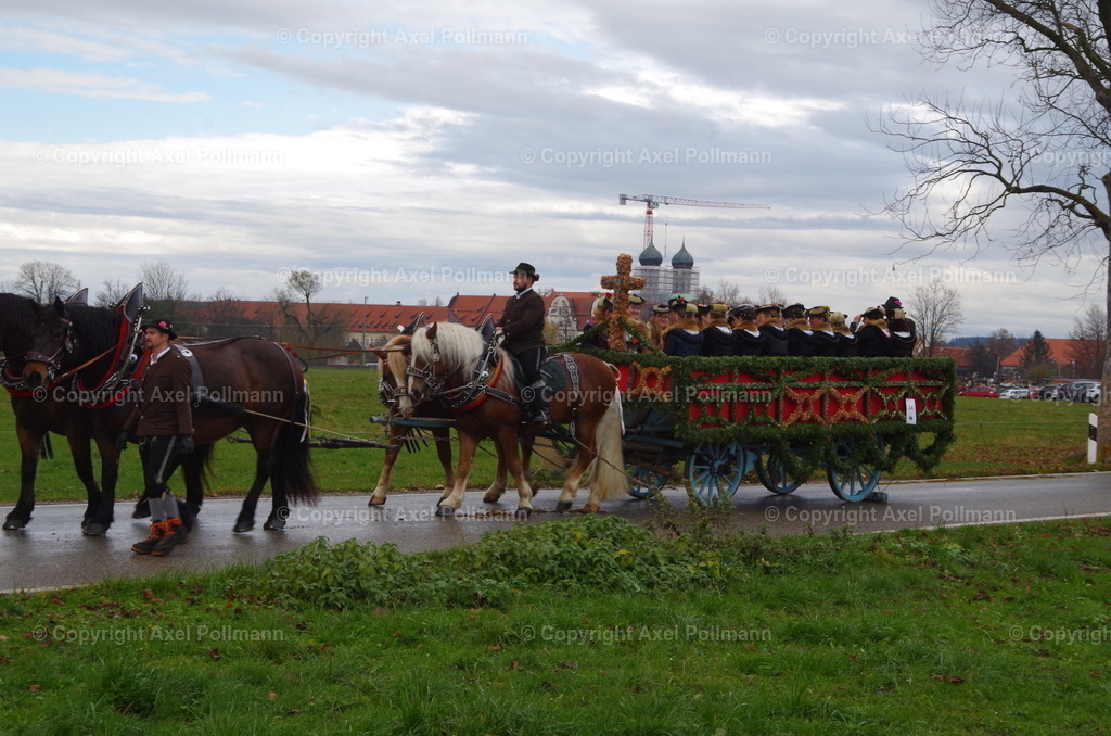 IMGP9839 | fotografiert von Axel PollmannLeonhardi Wallfahrt Benediktbeuern und Murnau, Fronleichnam, Fasching, Landschaft im Loisachtal und Benediktbeuern  - Realisiert mit Pictrs.com