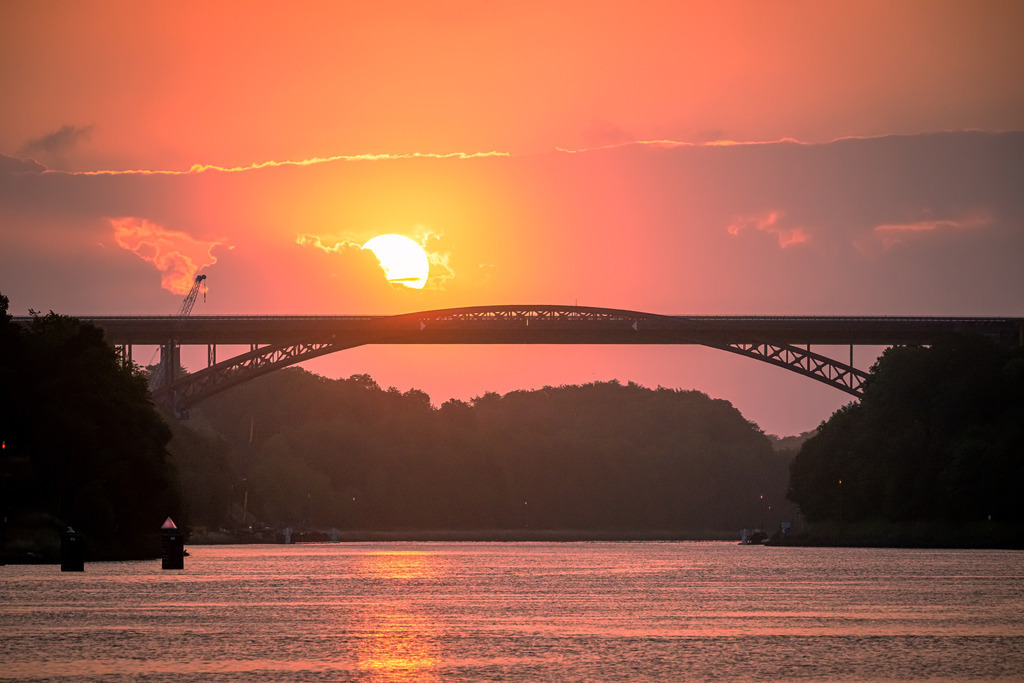 CCI_8444 | Entdecken Sie hochwertigen Fotodruck auf Leinwand, Acrylglas, Alu-Dibond und weiteren Materialien bei Fotodruck Online. Gestalten Sie individuelle Wandbilder in bester Qualität – ideal für besondere Erinnerungen und stilvolle Dekorationen. 