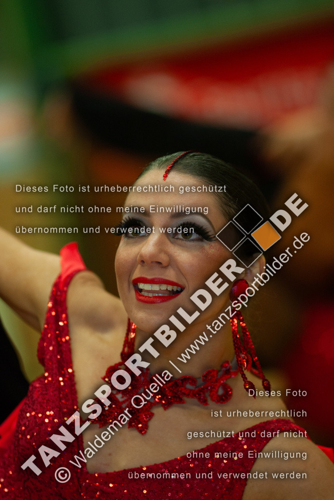 20090124-10868 | Hier finden Sie Tanz Bilder vom Latein und Standard Formationen tanzen. Sportbilder vom Tanzsport. Schöne Fotos und von Weltmeisterschaft, Europameisterschaft, Bundesliga, Regionalliga, Oberliga und Landesliga sowie von GOC Stuttgart, DanceComp, WM Bremen