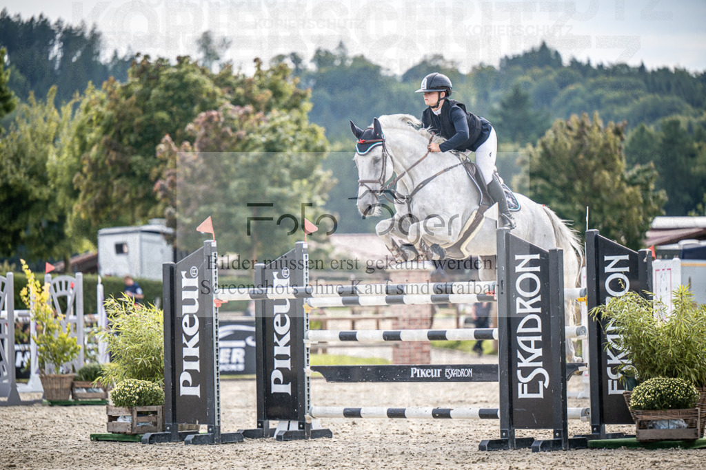 DOS_2480 | Entdecke hochwertige Reitturnierfotos von Foto Oger. Professionell, emotional und authentisch – jetzt Lieblingsmomente im Shop bestellen.Deutschlandweite Turnierfotografie. - Realisiert mit Pictrs.com