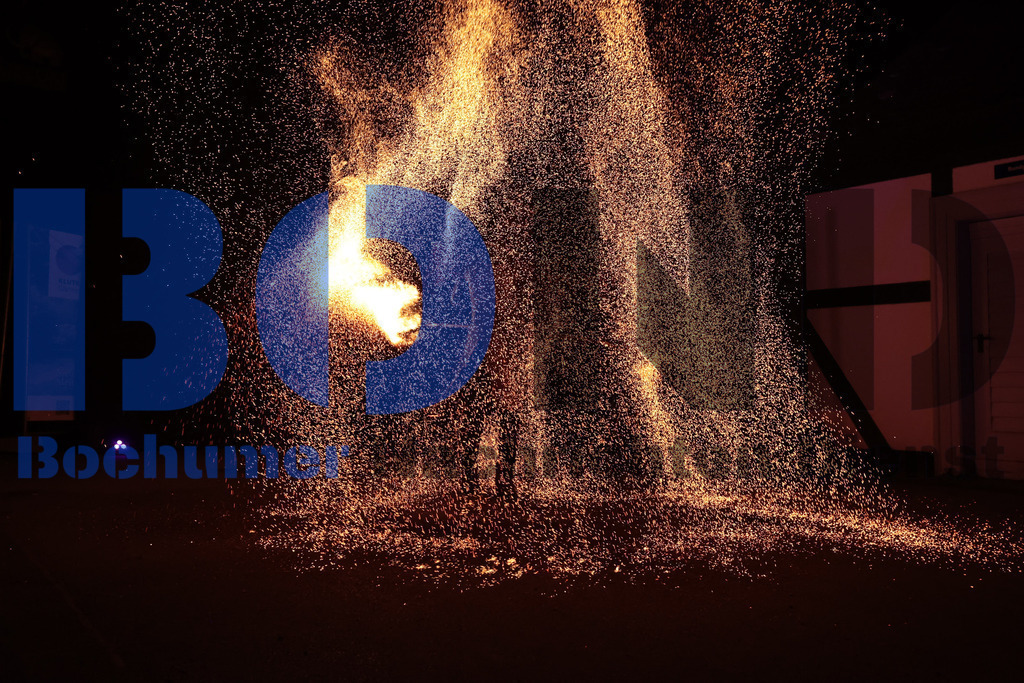 SES_MKRLHE20250705-150 | bond - Realisiert mit Pictrs.com