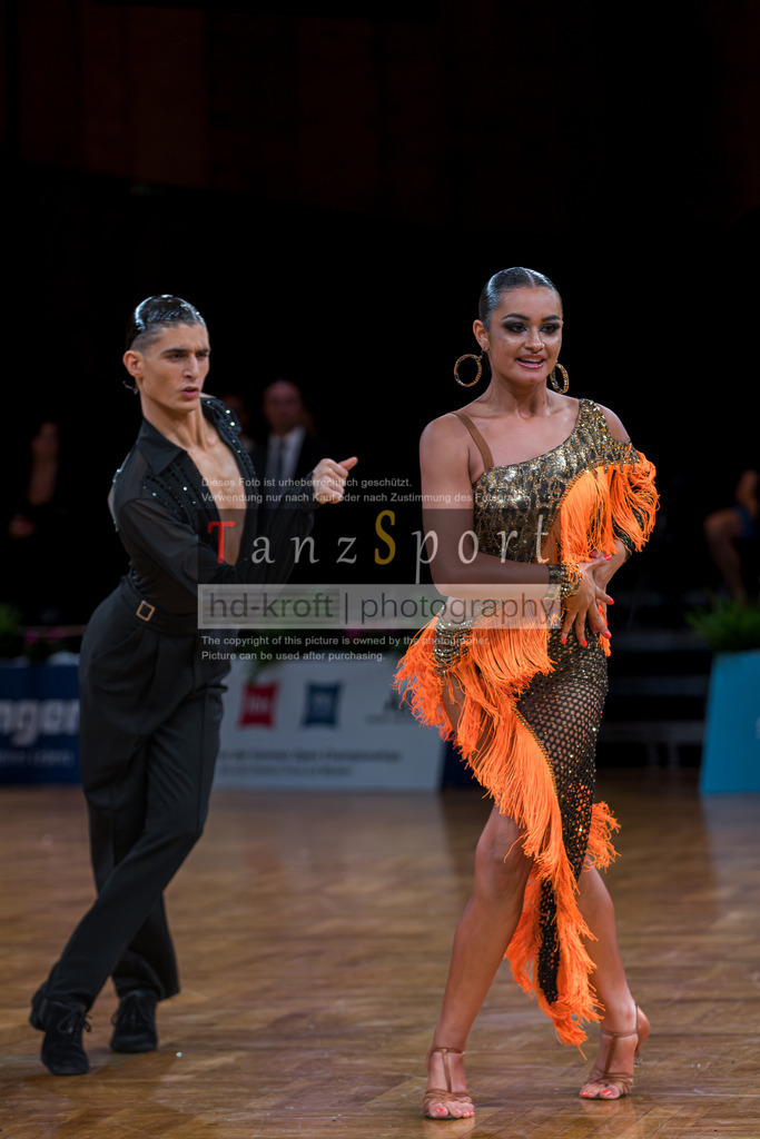 20250820_WDSF Open Lat Youth_2741 | Tanzsportbilder, Standardtanz, Lateintanz, WDSF, DTV, LTVB, dancecomp, goc, hessen tanzt, blaues band der spree, walzer, tango, wiener walzer, slowfox, quickstepp, samba, rumba, cha-cha-cha, paso doble. jive, hd-kroft photography, turniertanzsport