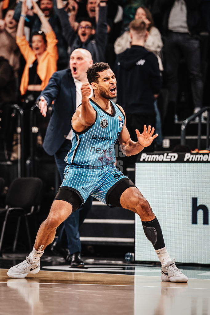 Basketball | Männer | Saison 2025/2026 | easyCredit Basketball Bundesliga | 13. Spieltag | Veolia Towers Hamburg vs. Rostock Seawolves | 22.04.2026 | Kenneth Ogbe (#25, Veolia Towers Hamburg) jubelt nach einem entscheidenden Dreier
