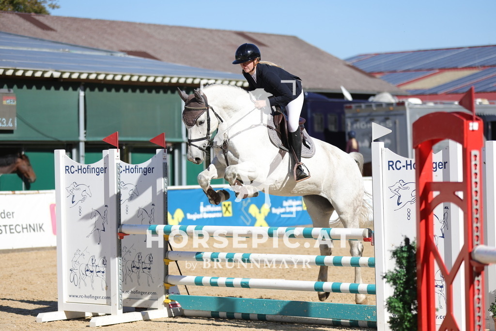 0P6A0912 | Willkommen bei Brunnmayr - Design & Fotografie – Ihrem Spezialisten für Reitturniere und Pferdeveranstaltungen in Oberösterreich, Salzburg und Bayern! Seit über 17 Jahren sind wir leidenschaftlich dabei.