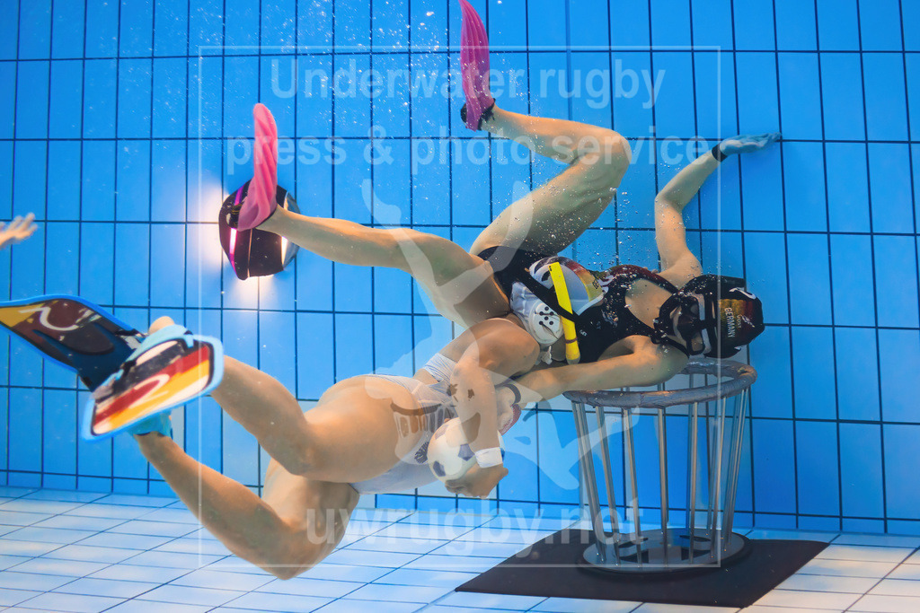 Deutsche Damen-Nationalmannschaft 2023 - Bild 02 | Bilder vom Trainingslager der Unterwasser-Rugby Nationalmannschaft der Damen am 20.05.2023 in Darmstadt.  - Realisiert mit Pictrs.com