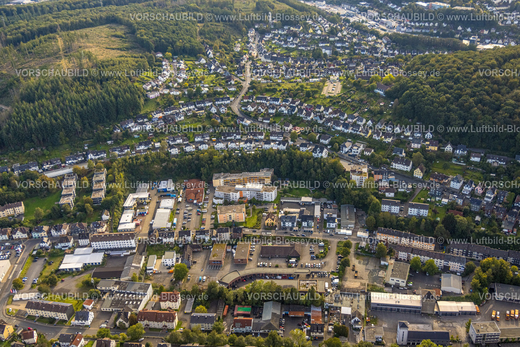 Siegen230912448 | Luftbild, Christofferhaus Pflegeheim, Gewerbegebiet Friedrich-Wilhelm-Straße, Wohngebiet Am Schwarzen Barth, Siegen-Lindenberg, Siegen, Siegerland, Nordrhein-Westfalen, Deutschland