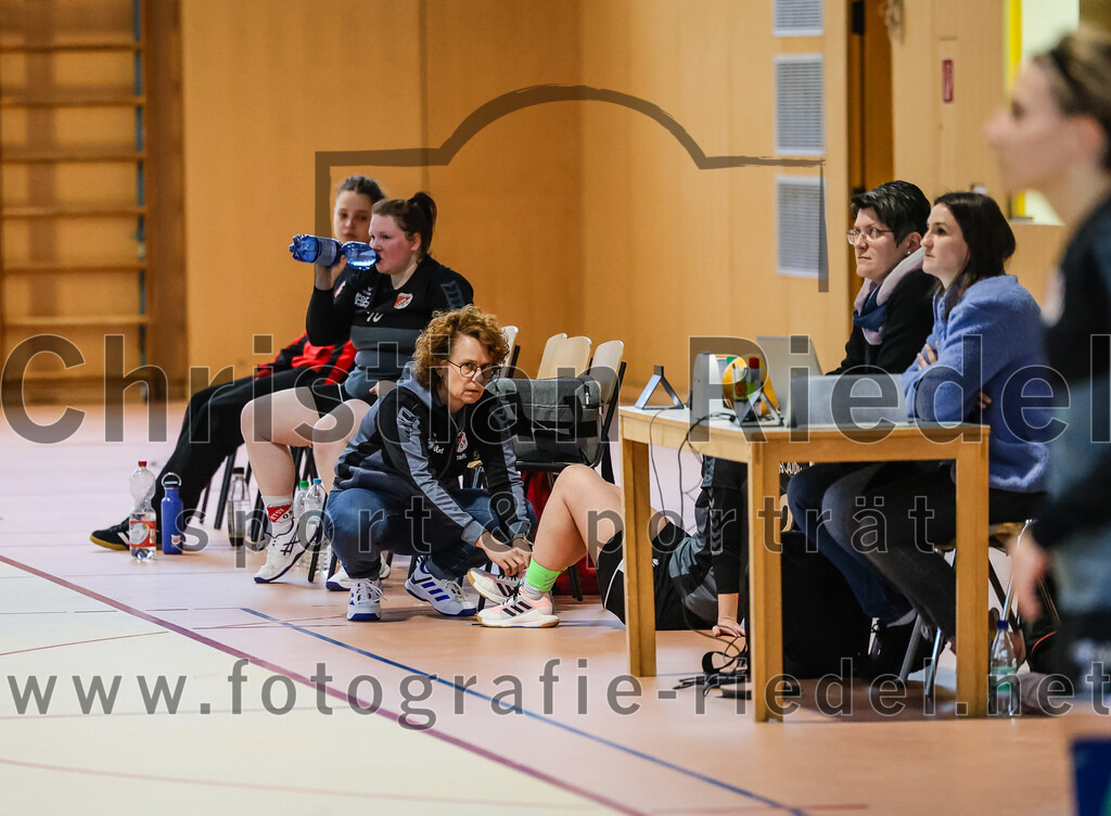 2024-03-23_065_SpVgg_Altenerding_II_gegen_ETSV_09_Landshut | Erding, Deutschland, 23.03.2024:
Handball, Bezirksliga Frauen Altbayern 2023 / 2024, 19. Spieltag, SpVgg Altenerding II gegen ETSV 09 Landshut, Endergebnis: 22:18

Stephanie Czipri (ETSV 09 Landshut)

Foto: Christian Riedel / fotografie-riedel.net