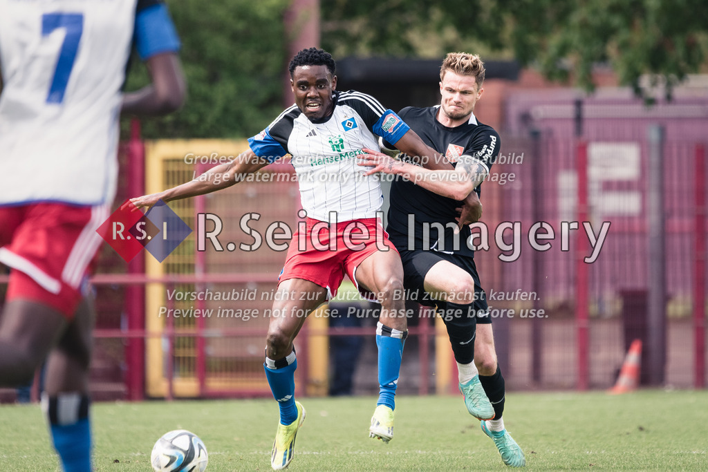 RS-1-046803 | Ayukayoh Mengot Mengot (#8, HSV II), Dominic Minz (#5, Havelse)