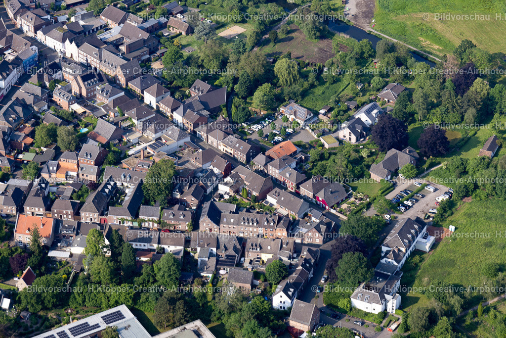 Luftbilder-Wachtendonk-Kreis-Kleve-9580 | Luftbilder Wachtendonk am Niederrhein Burg Niers Mittelalter Freizeit Luftbildfotografie - Realisiert mit Pictrs.com