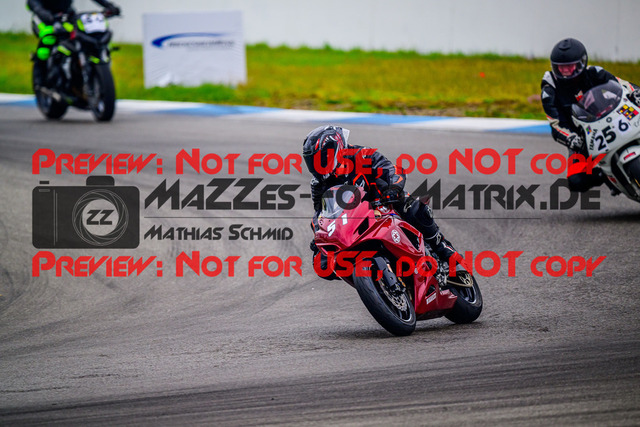 MaZZes_FotoMatrix_240614_6007705_0942 | GELB