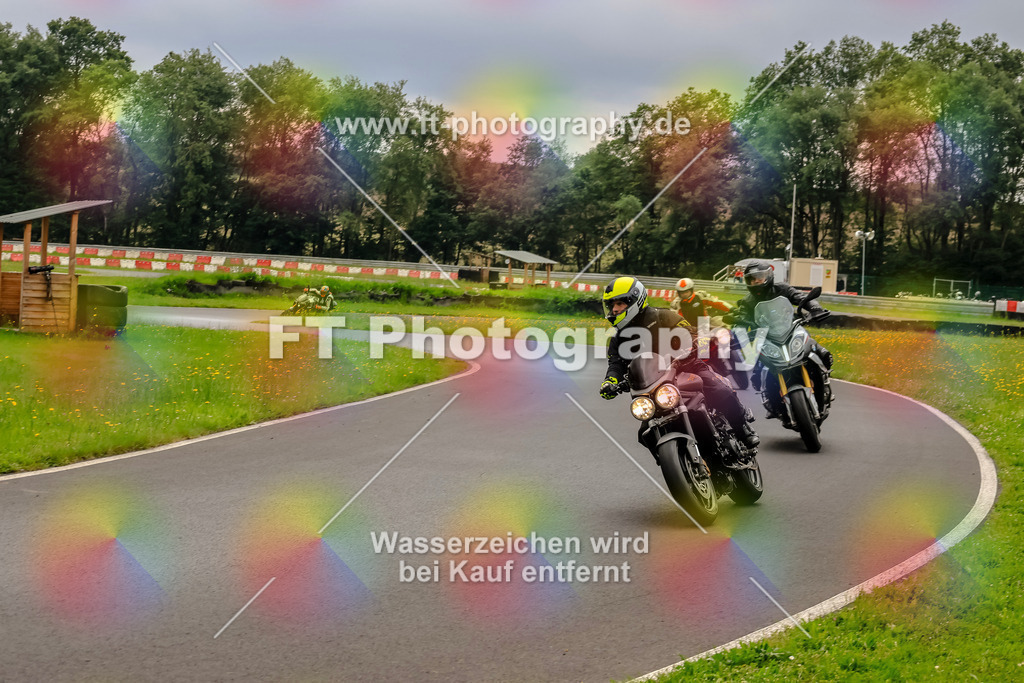 VBK-6982 | Hier findet Ihr Bilder von Touristenfahrten auf der Nürburgring Nordschleife oder von anderen Veranstaltungen die ich besucht habe. Viel Spass beim Durch Schauen 