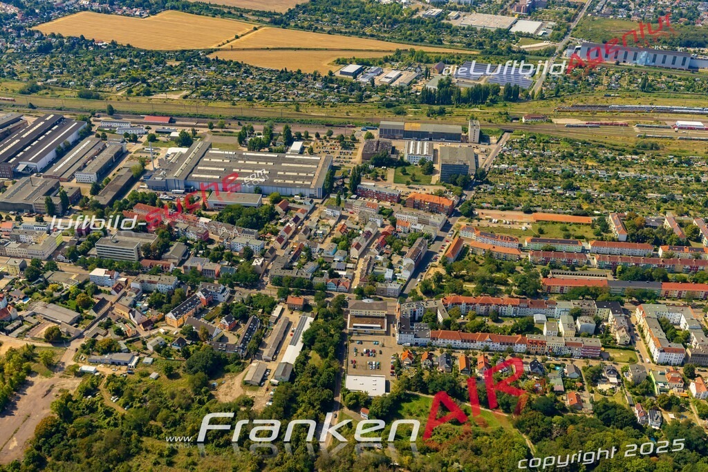 Salbke Magdeburg Bild- Das Luftbild wurde 2025 vom UL-Flugzeug heraus erstellt ( keine Drohne bzw. Drohnenaufnahme ) - Hochauflösende Luftaufnahme -Nicht vergleichbar mit Google Maps oder Satelittenbilder- Die Geschenkidee !Mit Lizenz und Bildrechte bestellbar - CC
