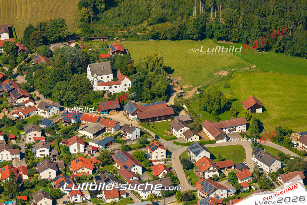 Lichtenhaag Gerzen Bild- Das Luftbild wurde 2025 vom UL-Flugzeug heraus erstellt ( keine Drohne ) - Hochauflösende Luftaufnahme -Nicht vergleichbar mit Google Maps oder Satelittenbilder- Die Geschenkidee !Mit Lizenz und Bildrechte bestellbar