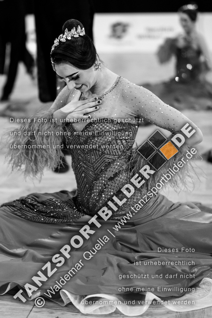 20250118-11633 | Hier finden Sie Tanz Bilder vom Latein und Standard Formationen tanzen. Sportbilder vom Tanzsport. Schöne Fotos und von Weltmeisterschaft, Europameisterschaft, Bundesliga, Regionalliga, Oberliga und Landesliga sowie von GOC Stuttgart, DanceComp, WM Bremen