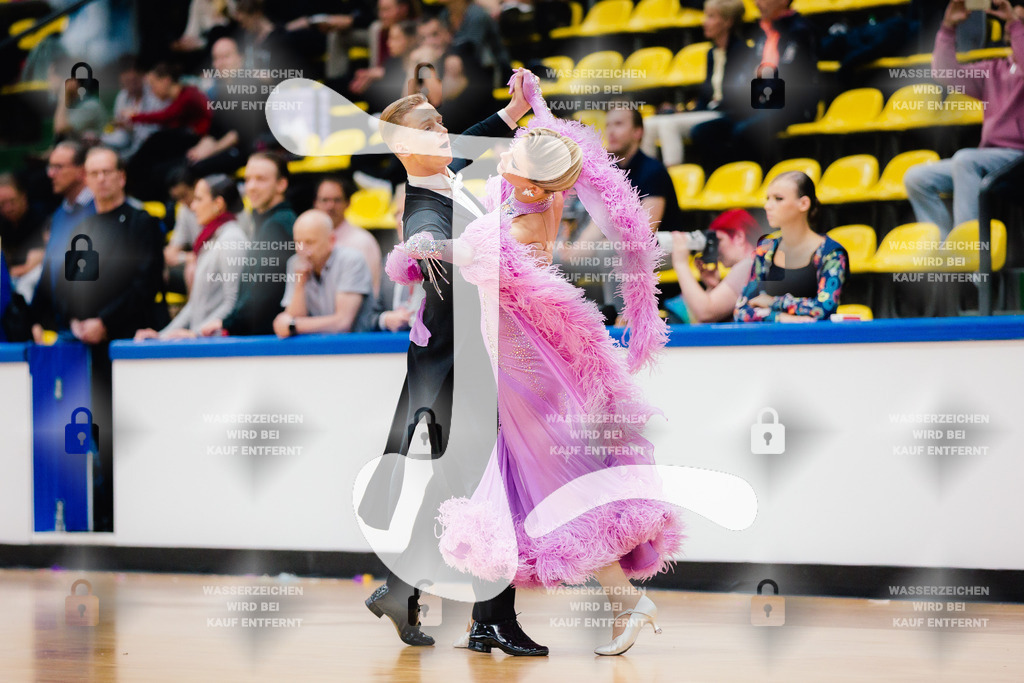 Hessen Tanzt WDSF International Open Standard 22nd (30) Pascal Etzold _ Cindy Jörgens (TSZ Blau Gold Berlin)-2025-05-17-9255 | Webshop for digital downloads and prints of dance sport, event & show photographer Julian Link - Realisiert mit Pictrs.com
