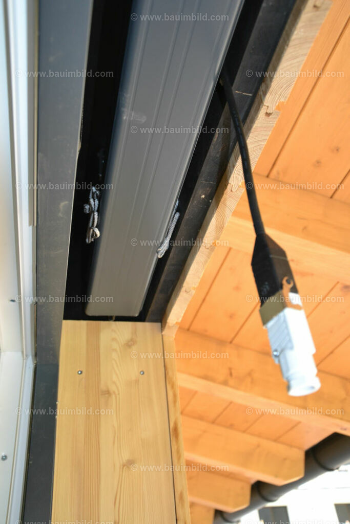 bib-lg14-fenster-0111 | Nach LV-Leistungsgruppen sortierte Detailfotos über den Bau eines Hauses. Alle Hausbau-Bilder direkt vom Urheber und Autor der Website Haus-Selber-Bauen.com