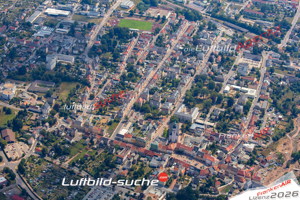 Die Luftbildaufnahme Altstadt - Frankenberg wurde 2018 mittels Flugzeug (keine Drohne) erstellt. Perfekte Schärfe und Druck- Auflösung- Garantiert!