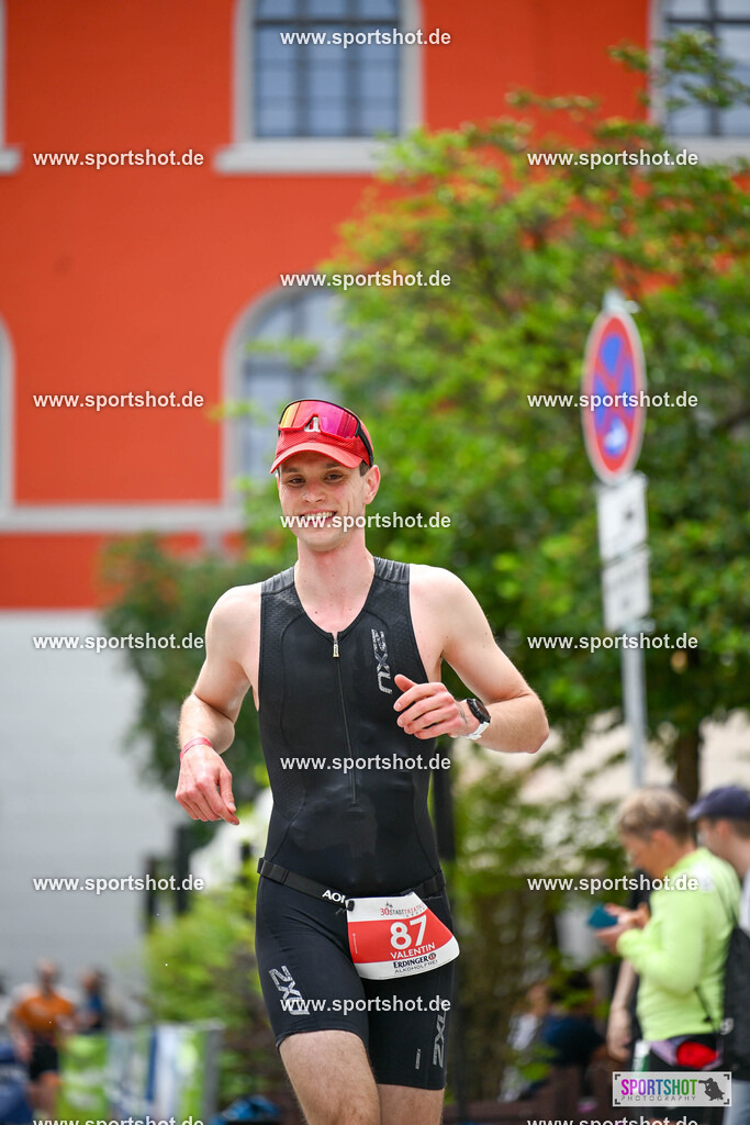 SZI_6194 | Stadttriathlon Erding 2025. #yourpictrs #sportshot_your_pictrs @Sportshotphotography #stadttriathlonerding Copyright: www.sportshot.de