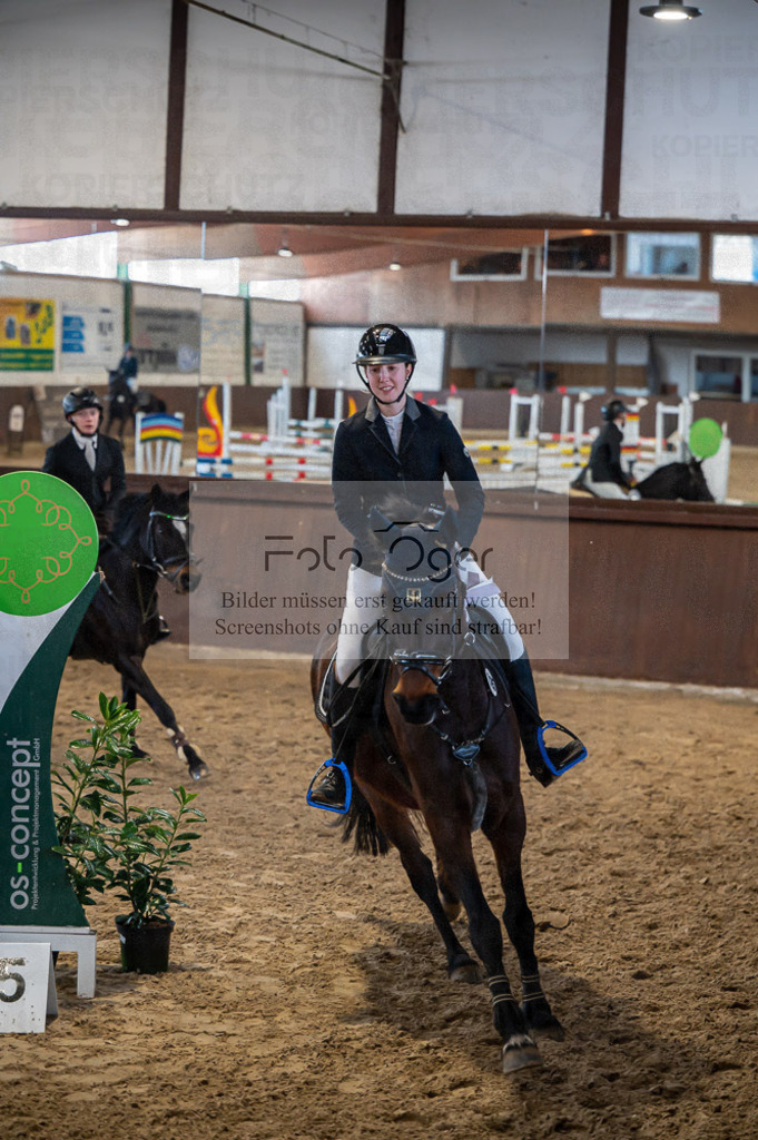 Hallenreittunier Voxtrup 2023 | Entdecke hochwertige Reitturnierfotos von Foto Oger. Professionell, emotional und authentisch – jetzt Lieblingsmomente im Shop bestellen.Deutschlandweite Turnierfotografie. - Realisiert mit Pictrs.com