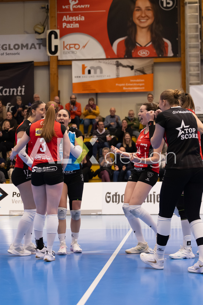 Volleyball I Frauen I Saison 2025-2026 I Volleyball NLA | Women I Round 16 I VC Kanti Schaffhausen - Viteos NUC I 31.01.2026 | VC Kanti Schaffhausen Spielerkreis - Realisiert mit Pictrs.com