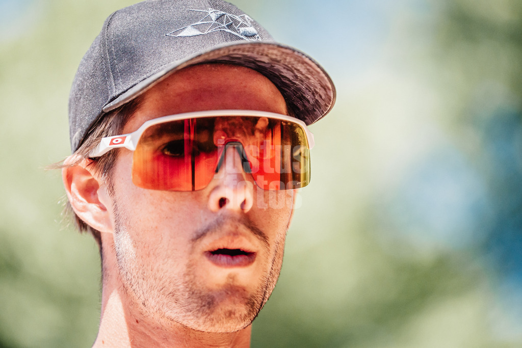 Beachvolleyball | Männer | Allianz German Beach Tour 2025 | Tourstop Düsseldorf | 11.05.2025 | Niklas Held atmet tief durch