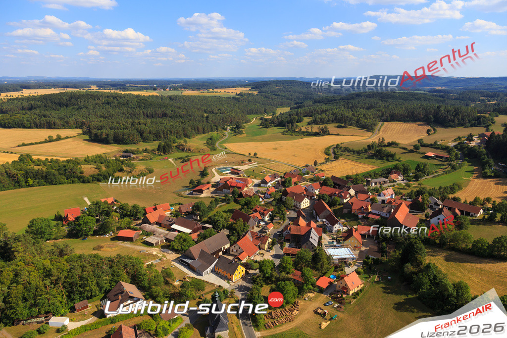 Luftbild von Laibaroes Koenigsfeld - Luftaufnahme wurde 2015 von https://frankenair.de mittels Flugzeug (keine Drohne) erstellt - die Geschenkidee