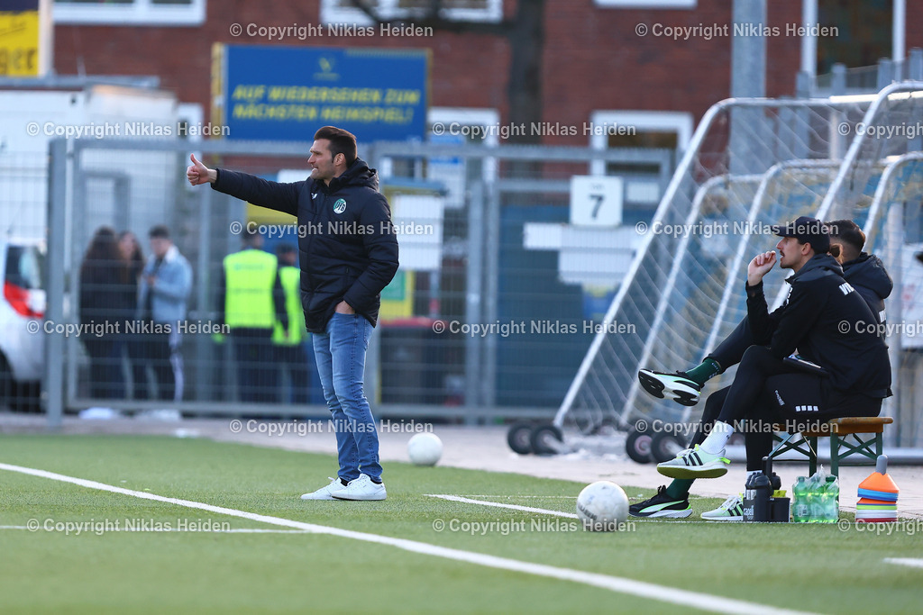 NH_HamburgerSVU21_VfBLübeck _RegionalligaNord_02042025 | Guerino Capretti (Trainer, VfB Lübeck)Fußball I Herren I Regionalliga Nord I Saison 2024-2025 I 28. Spieltag I Hamburger SV U21 - VfB Lübeck I 02.04.2025 I Stadion Hoheluft