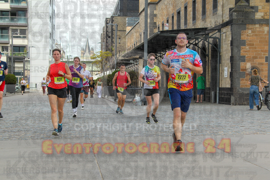 250920_1332_EV4_6000 | Sportfotografie im Rhein-Sieg Kreis, Köln, Bonn, NRW, Rheinland Pfalz, Hessen, etc. Unser Tätigkeitsfeld umfasst den Laufsport vom Volkslauf über den Marathon, Duathlon, Triathon bis zum Ultralauf wie Kölnpfad Ultra oder Schindertrail.