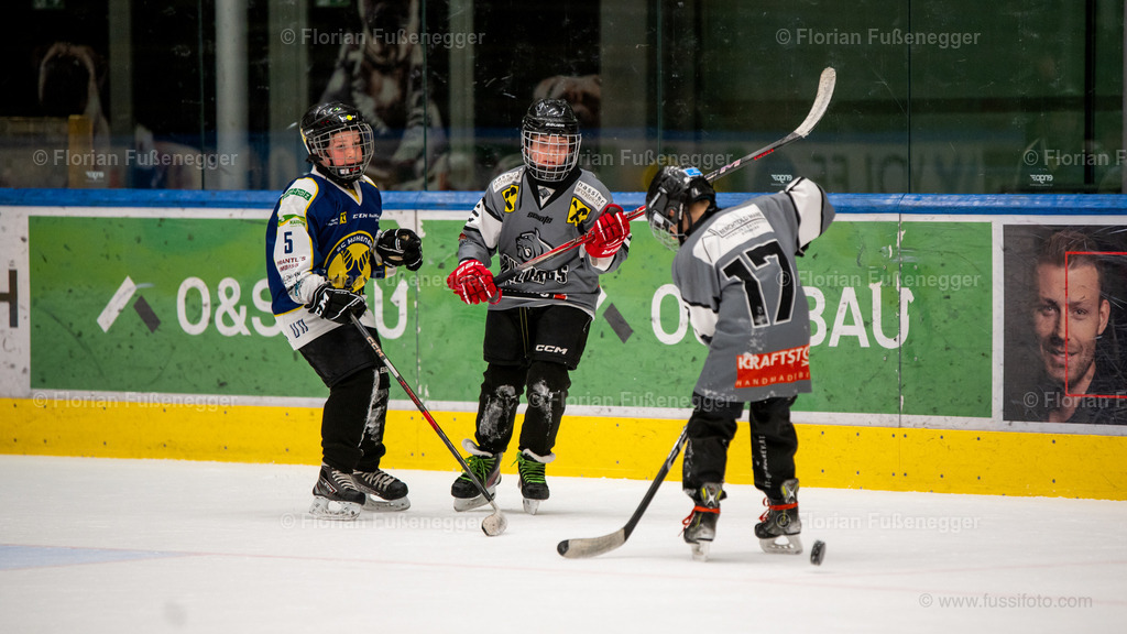 2025-03-23-U9-Turnier-Durnbirn-137 | "Fussifoto.com – Ihr Ansprechpartner für hochwertige Fotografie! Entdecken Sie kreative Bilder und professionelle Dienstleistungen. Kontaktieren Sie uns für Ihre Projekte!"