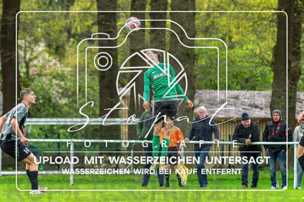 DZC_1251-Verbessert-RR | Moritz Erfurt (TSV Wietzendorf #10) beim Herren Kreisliga HK Spiel zwischen FG Fulde-Stellichte und TSV Wietzendorf im Fulder Zentralstadion, Fulde (Simon Paul Stopat) - Realisiert mit Pictrs.com
