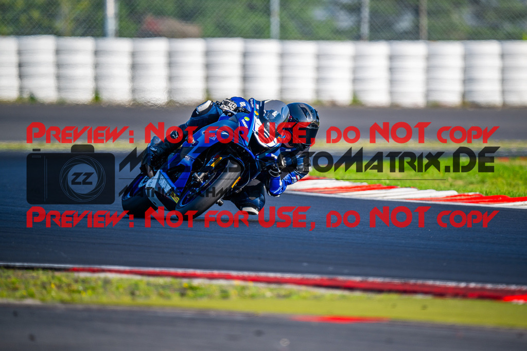 MaZZes_FotoMatrix_240831_6007705_2012 | R7