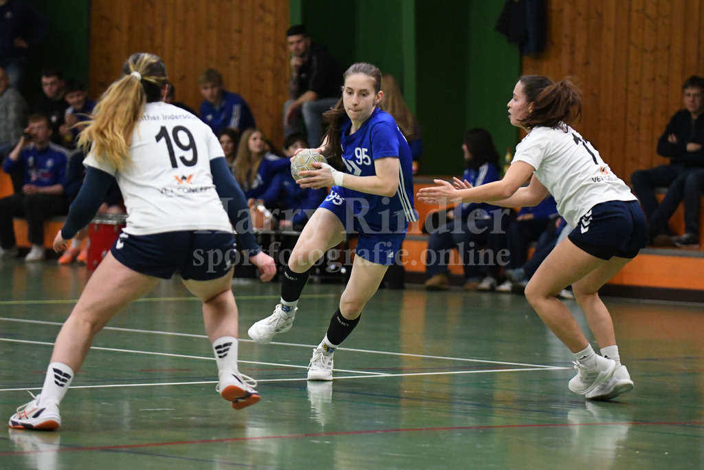 SSG Metten : TSV Indersdorf   | Erl, Anna-Maria  (SSG Metten Damen) - Realisiert mit Pictrs.com