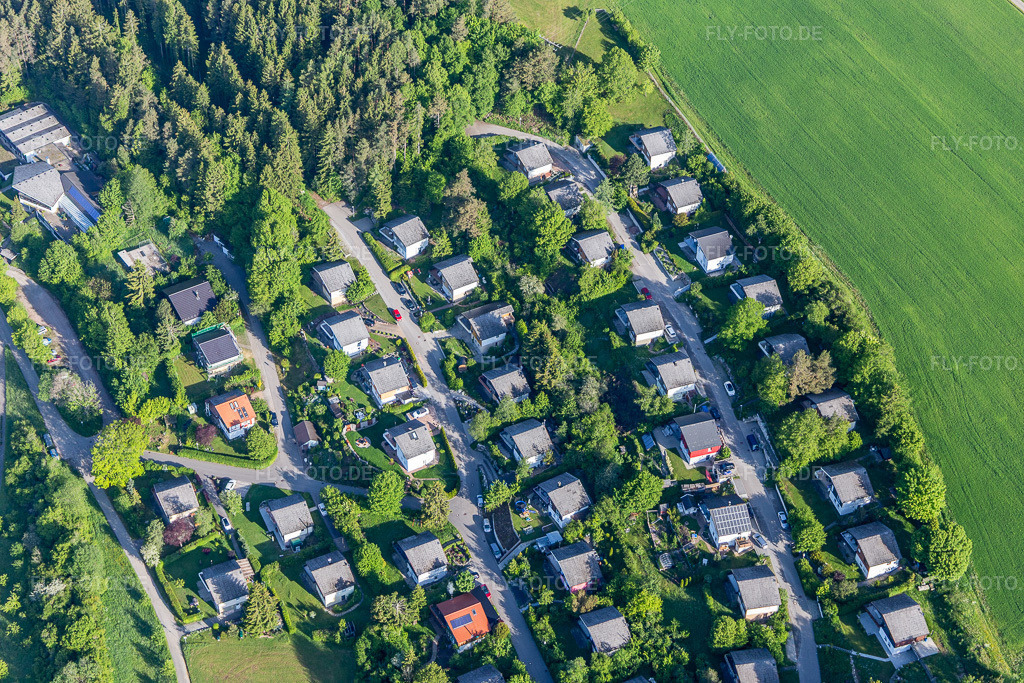 Luftbild: Sonnenrain Ferienhäuser im Ortsteil Wittendorf in Loßburg im Bundesland Baden-Württemberg in Deutschland. Foto: IMG_114375.jpg vom 30.05.2019 durch Werner Riehm/FLY-FOTO.de