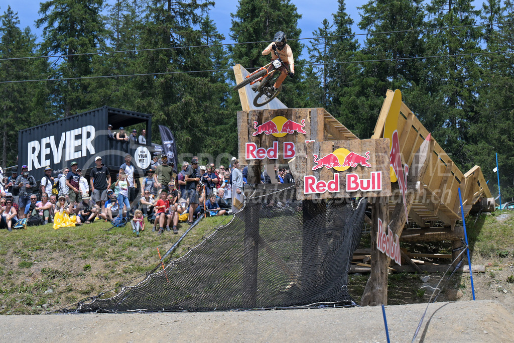 UCI Mountain Bike World Cup Lenzerheide 2022 - Downhill - 9. July 2022 | UCI Mountain Bike World Cup Lenzerheide 2022 - Downhill
Bike Kingdom, Lenzerheide
#37 FRIXTALON Hugo (FRA)
Bild: Sportfotografie Markus Aeschimann | www.markus-aeschimann.ch - Realisiert mit Pictrs.com
