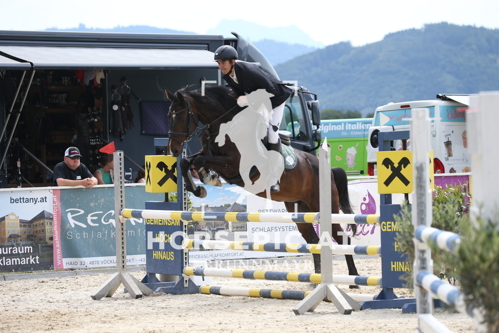 DL2Q1758 | Willkommen bei Brunnmayr - Design & Fotografie – Ihrem Spezialisten für Reitturniere und Pferdeveranstaltungen in Oberösterreich, Salzburg und Bayern! Seit über 17 Jahren sind wir leidenschaftlich dabei.