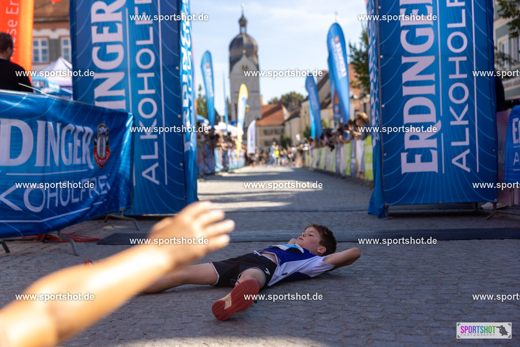 VJ__2889 | Stadtlauf Erding 2025 #stadtlauferding #erdingstadtlauf #stadtlauf_erding #laufmotivation #trisporterding #yourpictrs #sportshot_your_pictrs