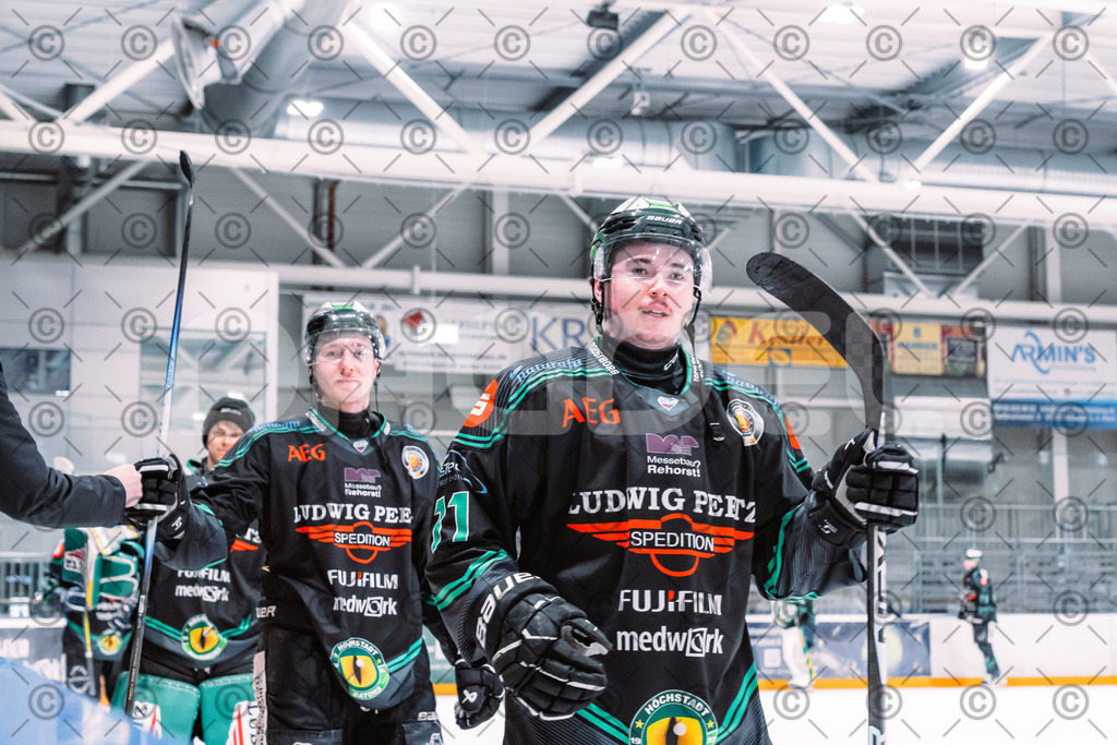 Alligators_vs_Passau_03_12_2025-80 | Höchstadt Alligators Fotogalerie: Eishockey-Action aus Franken. Professionelle Spielfotos, Portraits & Stadionbilder zum Download. Jetzt entdecken! - Realisiert mit Pictrs.com