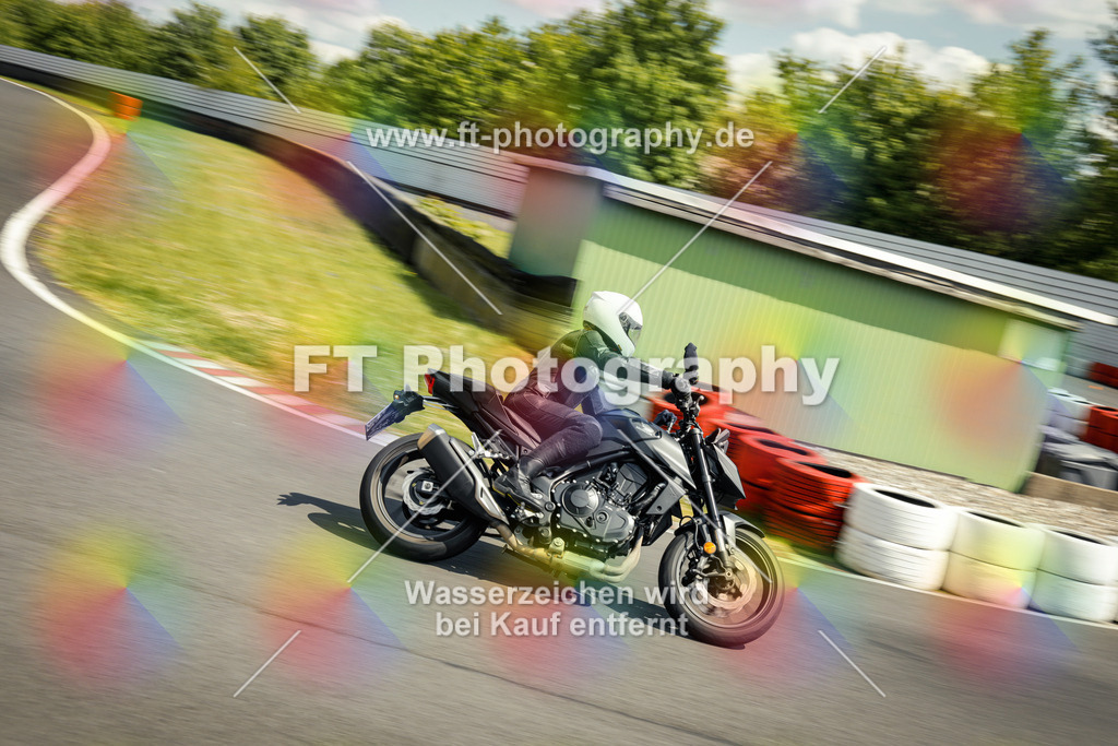 OBK_Mai_Martina_Markus-11162 | Hier findet Ihr Bilder von Touristenfahrten auf der Nürburgring Nordschleife oder von anderen Veranstaltungen die ich besucht habe. Viel Spass beim Durch Schauen 