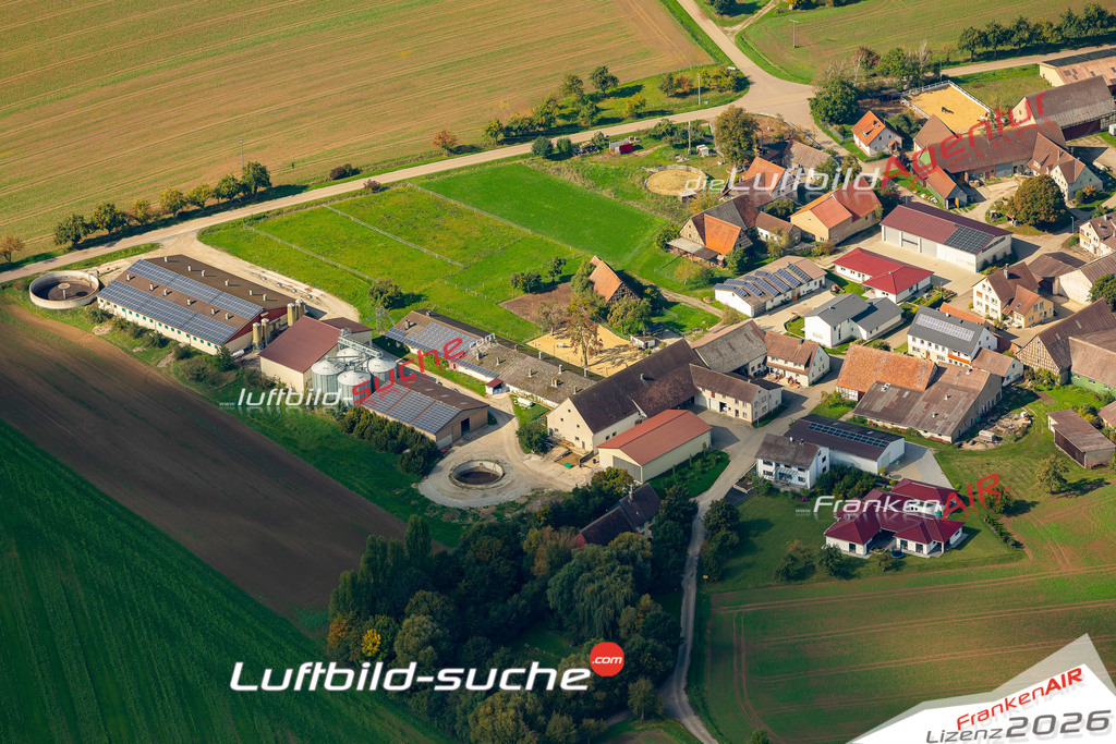 Schrägluftbild  Böhmweiler  Schrozberg - Das Luftbild wurde 2025 vom UL-Flugzeug heraus erstellt ( keine Drohne ) - Hochauflösende Luftaufnahme -Nicht vergleichbar mit Google Maps oder Satelittenbilder- Die Geschenkidee !Mit Lizenz und Bildrechte bestellbar