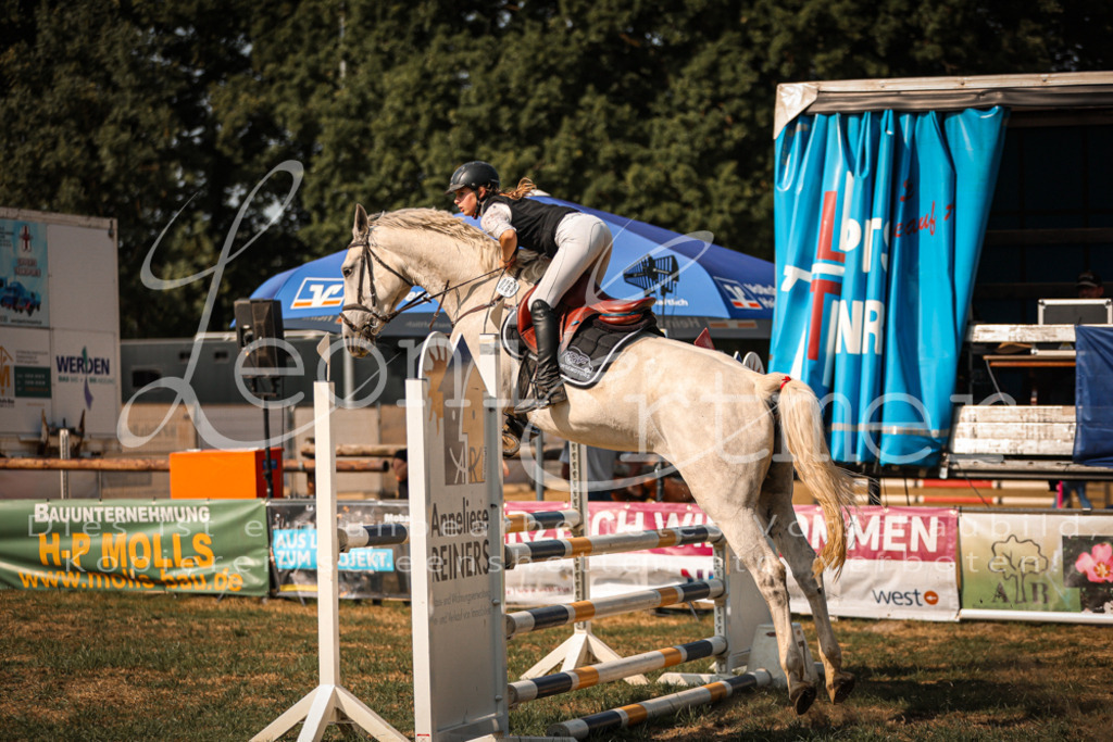 13.FrPfA00073 | Leoni Ertmer Photography - Realisiert mit Pictrs.com